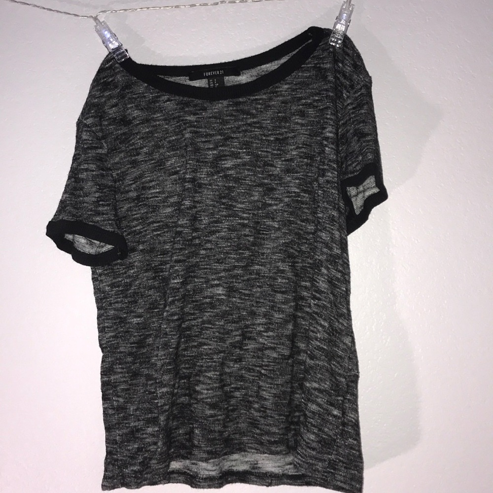 Grey top